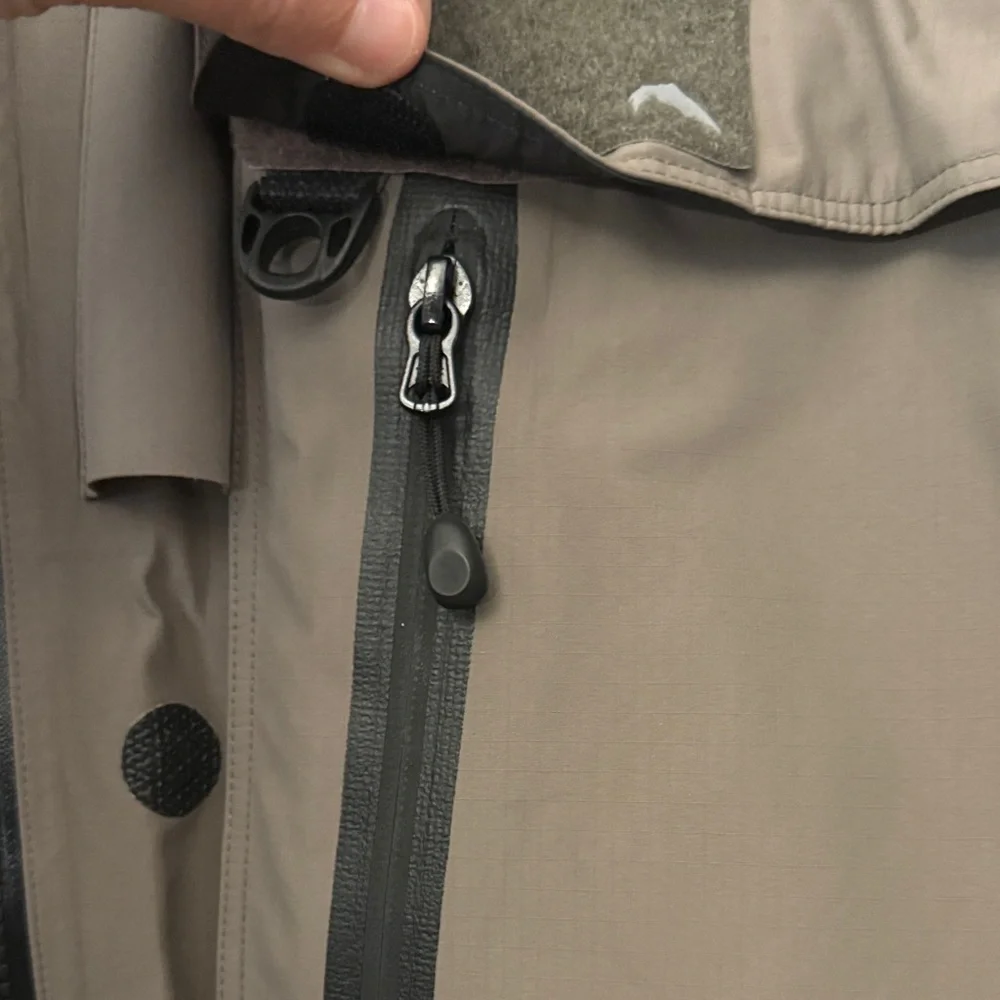 Simms Goretex Guide Jacket/Brown Olive - men's large - great condition - Picture 7 of 14